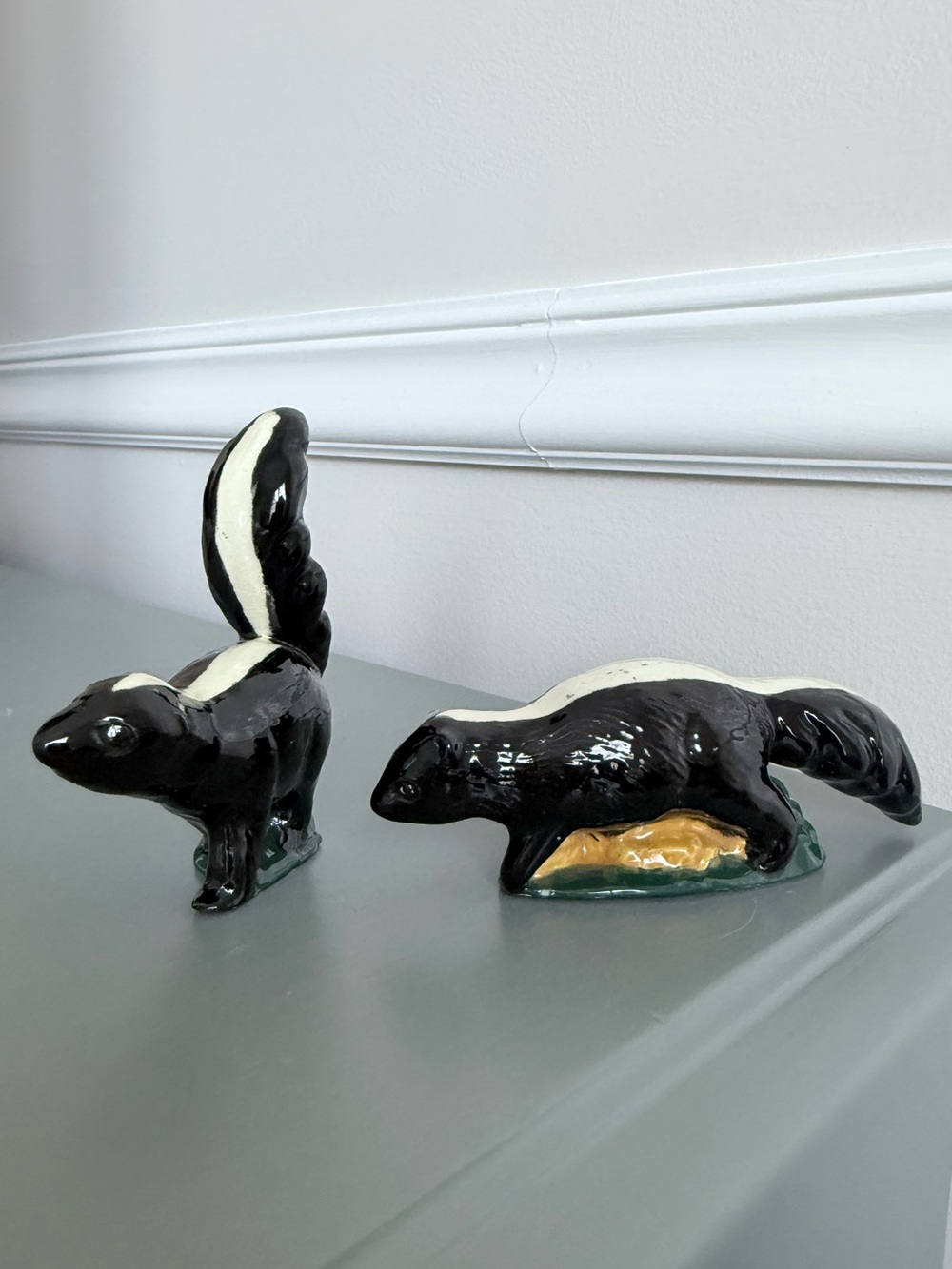 Vintage pair of skunks